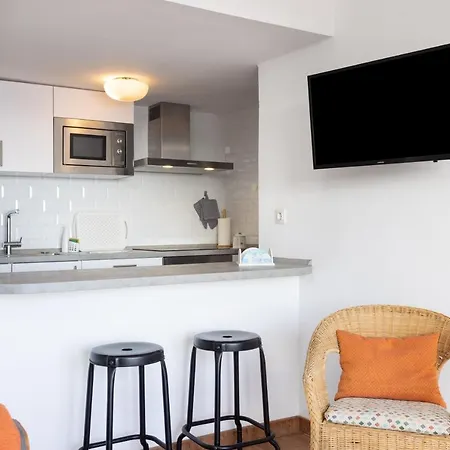 Home2book Poris Ocean View דירה