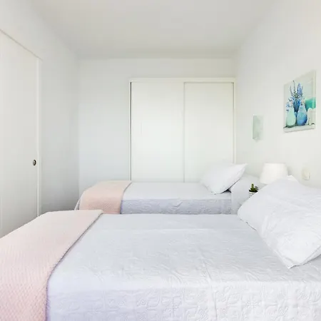 Home2book Poris Ocean View ポリス・デ・アボナ